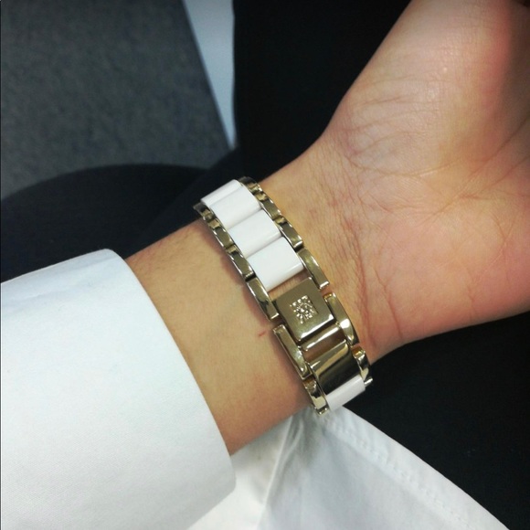 NWT Anne Klein Women's Resin Bracelet Watch, Japanese Quarts movement - Picture 4 of 4